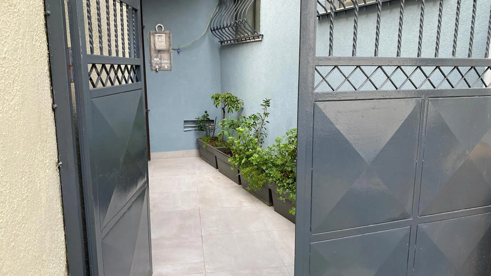 Bed & Breakfast Vila-Amo, Suites&Rooms In Tirana Center